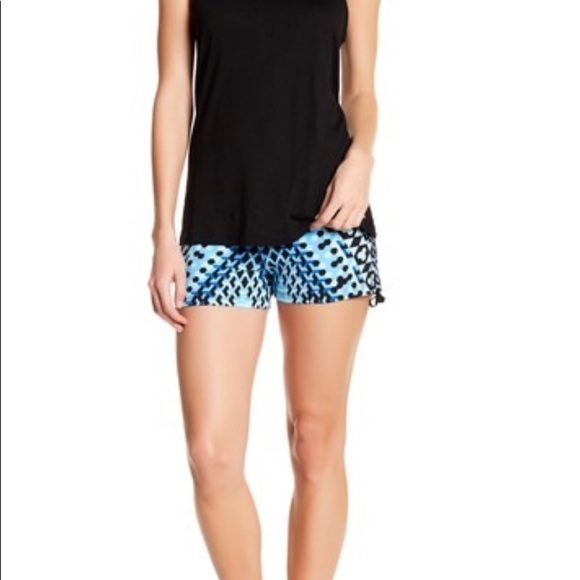 Satva Pants - NWT Satva Ashi short in prism print